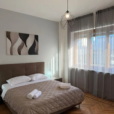 Alexbnb شقة تورينو